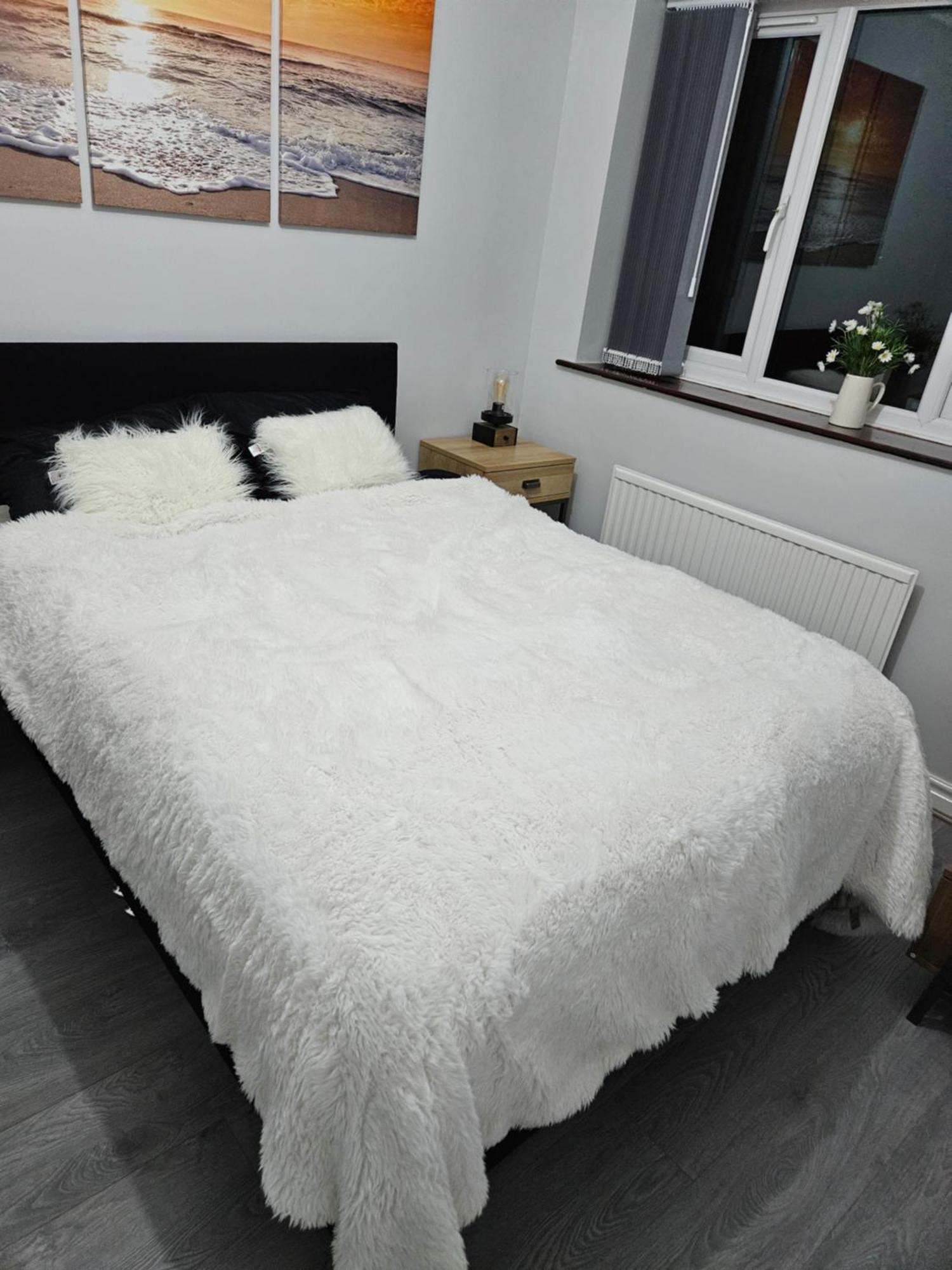 Lister Park Bradford 2Bed Detached Cottage House Parking Cinema Screen Games Room Exterior photo